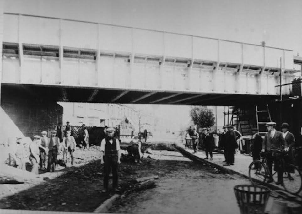 The bridge across Brighton Road was enlarged in 1923 under a scheme to support unemployed workers.